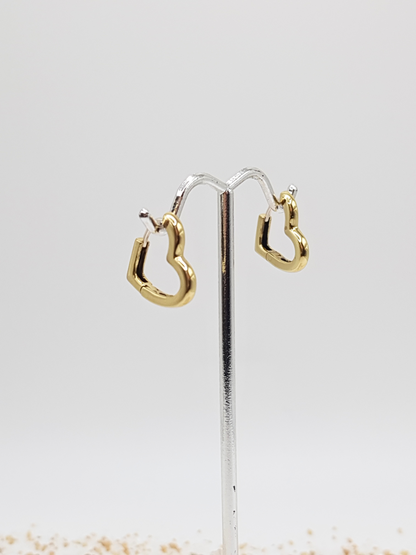 Bambu Gold Heart Hoop Earrings _E916-2612