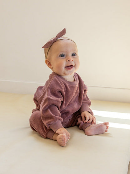 Quincy Mae Baby Plum Velvet Relaxed Sweatshirt & Sweatpants Set _QM094GIFF-P1152