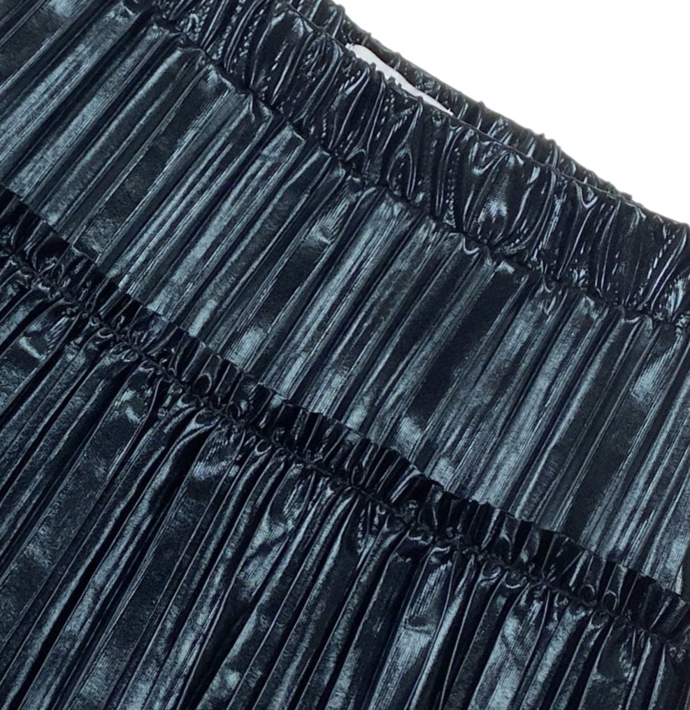 This gorgeous double ruffle pleated skirt is a timeless classic with a modern twist