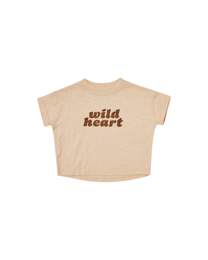 Rylee + Cru Cropped T-Shirt w/Wild Heart Graphic _Beige RC039-390